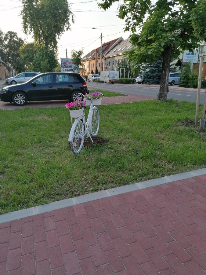 Kertesz Vendeghaz Hotel Eger Bagian luar foto