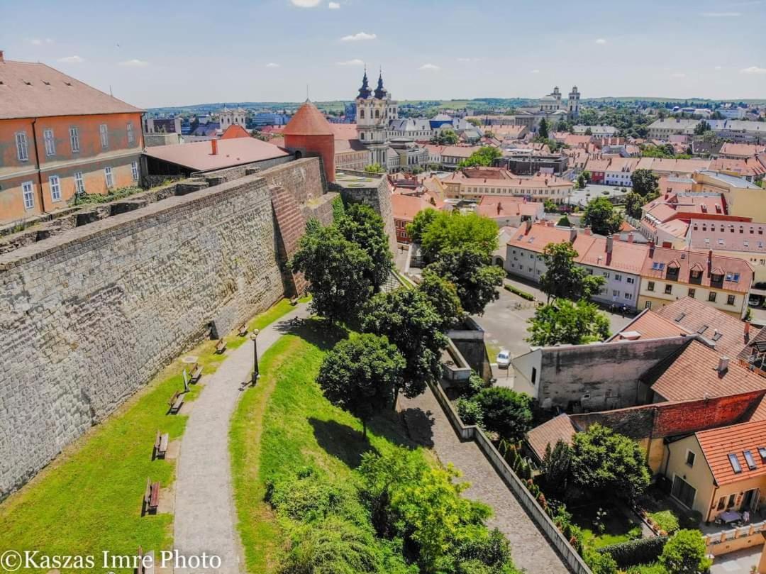 Kertesz Vendeghaz Hotel Eger Bagian luar foto